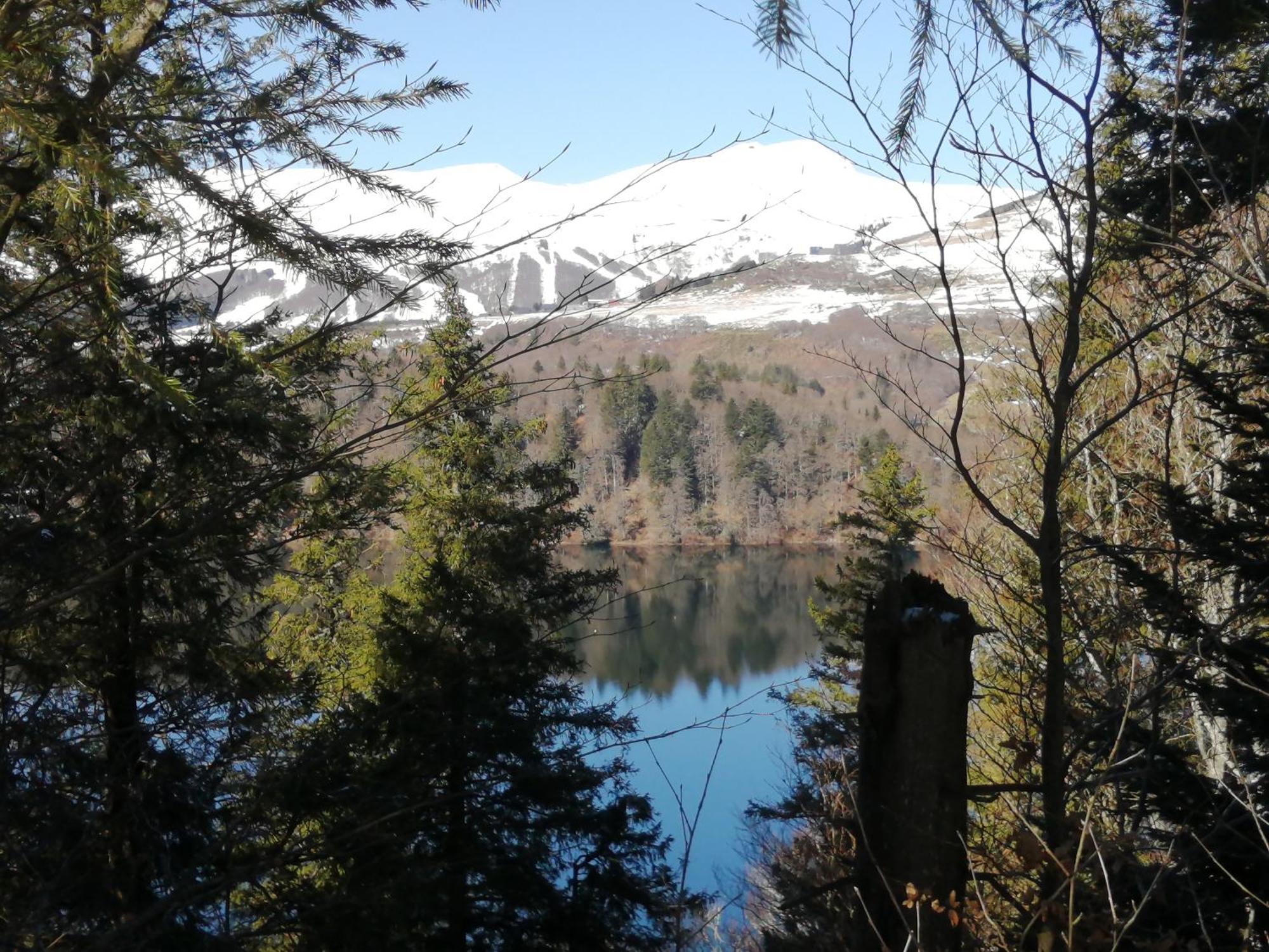 L'Auvergnate Chambon-sur-Lac Exterior photo
